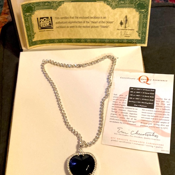 J Peterman Necklace Of Rose In Titanic J Peterman Titanic Heart Of